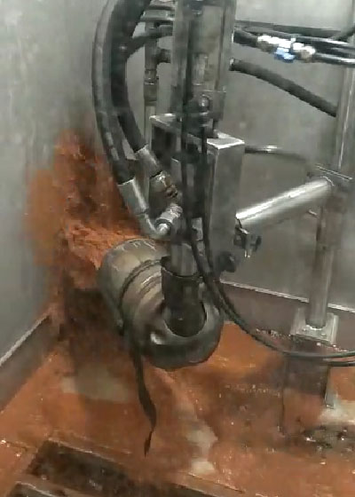 filtro de partículas sucio conectado a cabina de limpieza